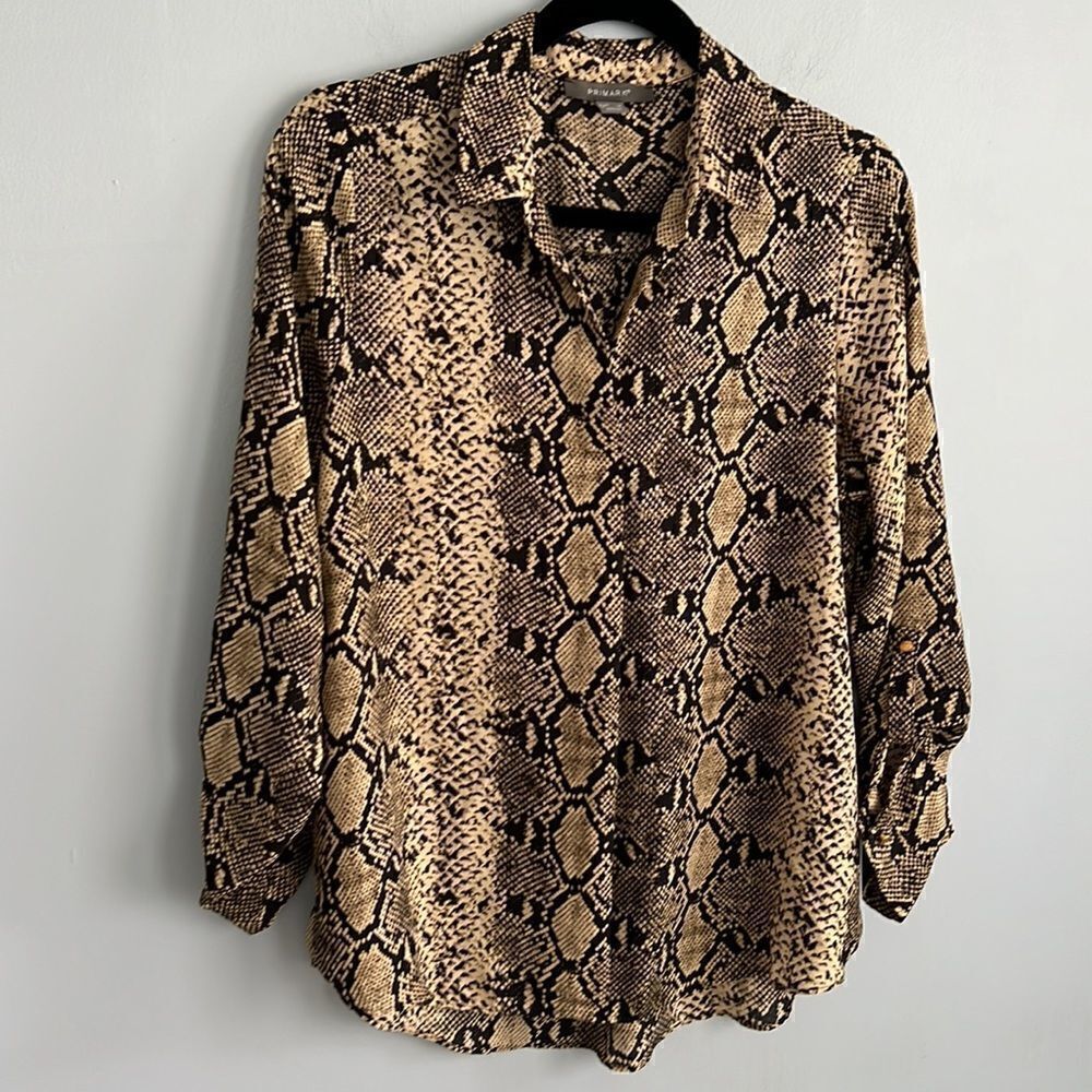 Women’s Primark 10 gorgeous snakeskin animal print  V Neck career blouse